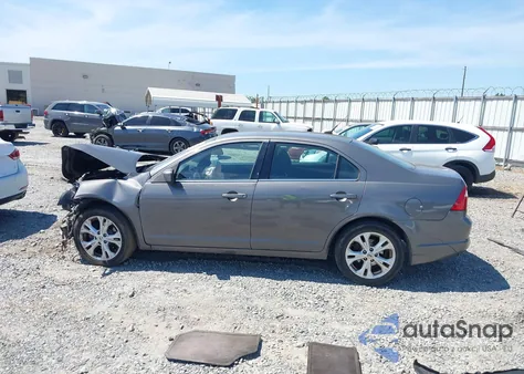 2012 Ford Fusion Se z USA, uszkodzony, nr VIN 3FAHP0HA1CR351408